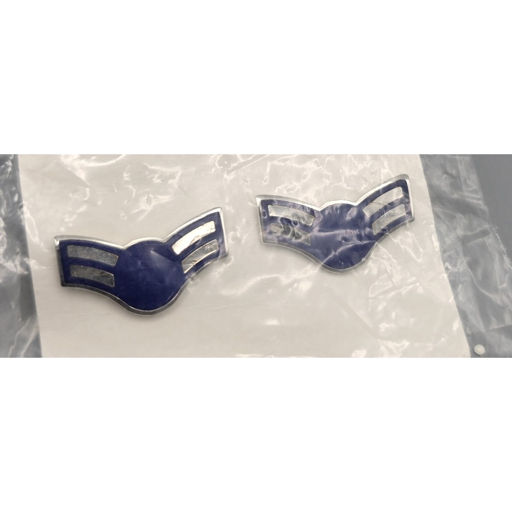 Vintage 1982 USAF Airman First Class E-3 Metal Rank Insignia Pair NOS